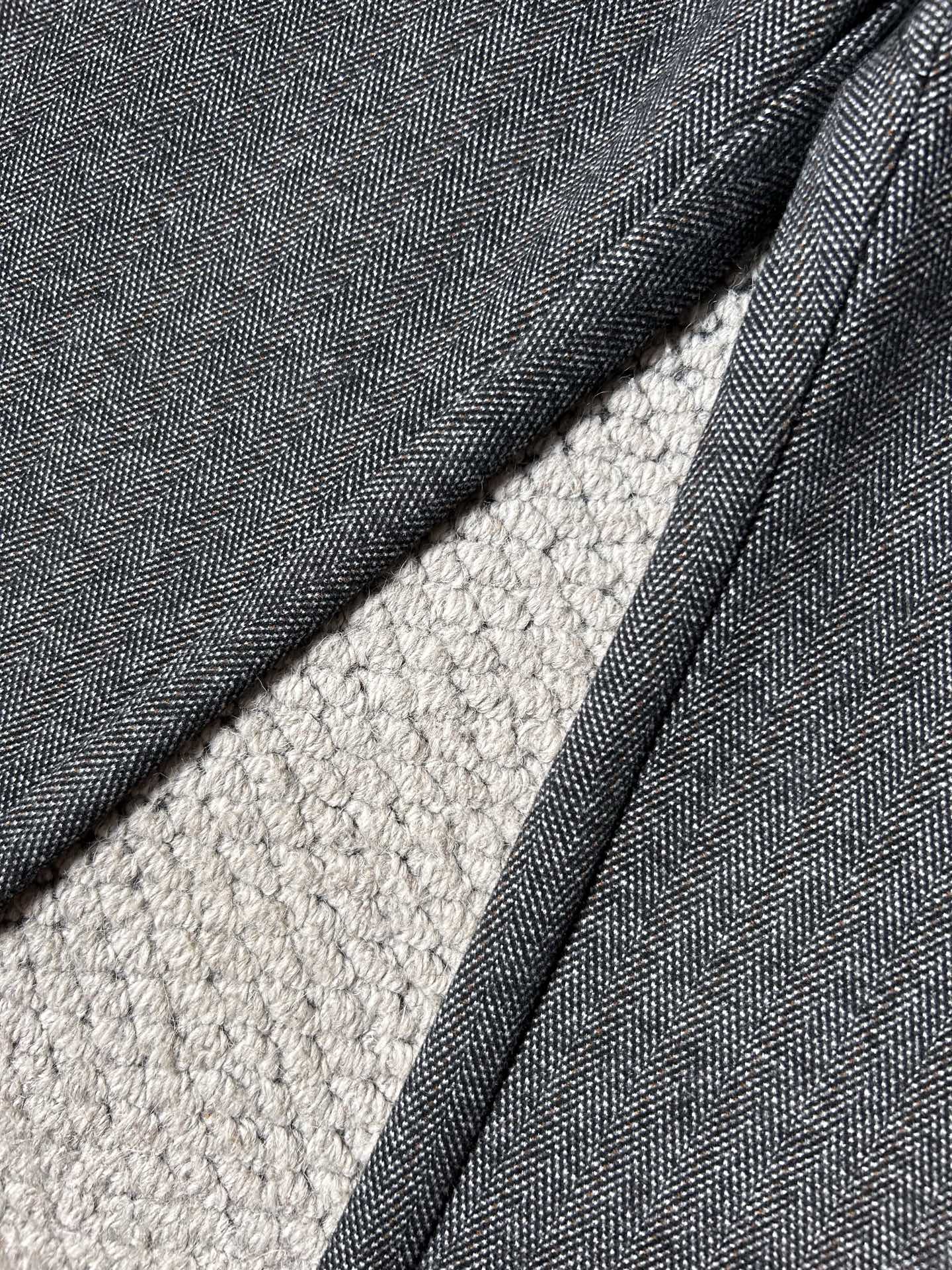 芬迪*秋冬🔥🔥ss秋冬新品，官网同步有售，男士高端休闲牛仔裤，高端进口面料，带弹力，，五搭配，即经典又时