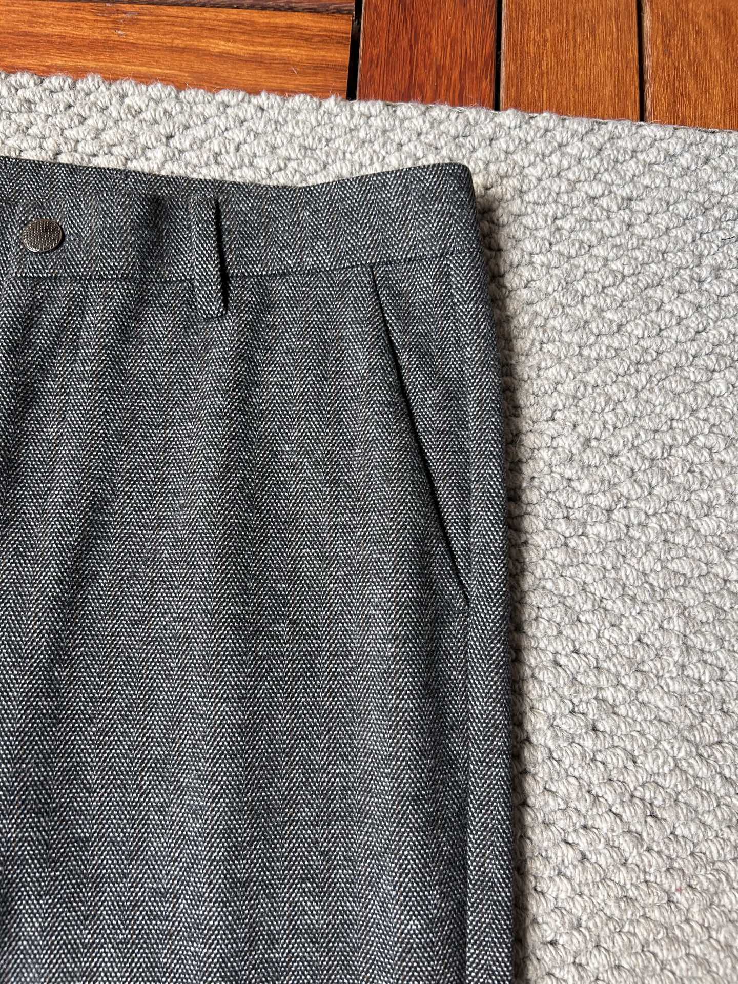 芬迪*秋冬🔥🔥ss秋冬新品，官网同步有售，男士高端休闲牛仔裤，高端进口面料，带弹力，，五搭配，即经典又时