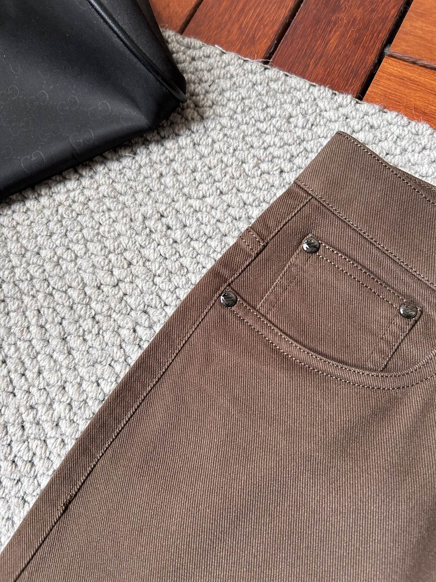 杰尼*秋冬🔥🔥ss秋冬新品，官网同步有售，男士高端休闲牛仔裤，高端进口面料，带弹力，，五搭配，即经典又时