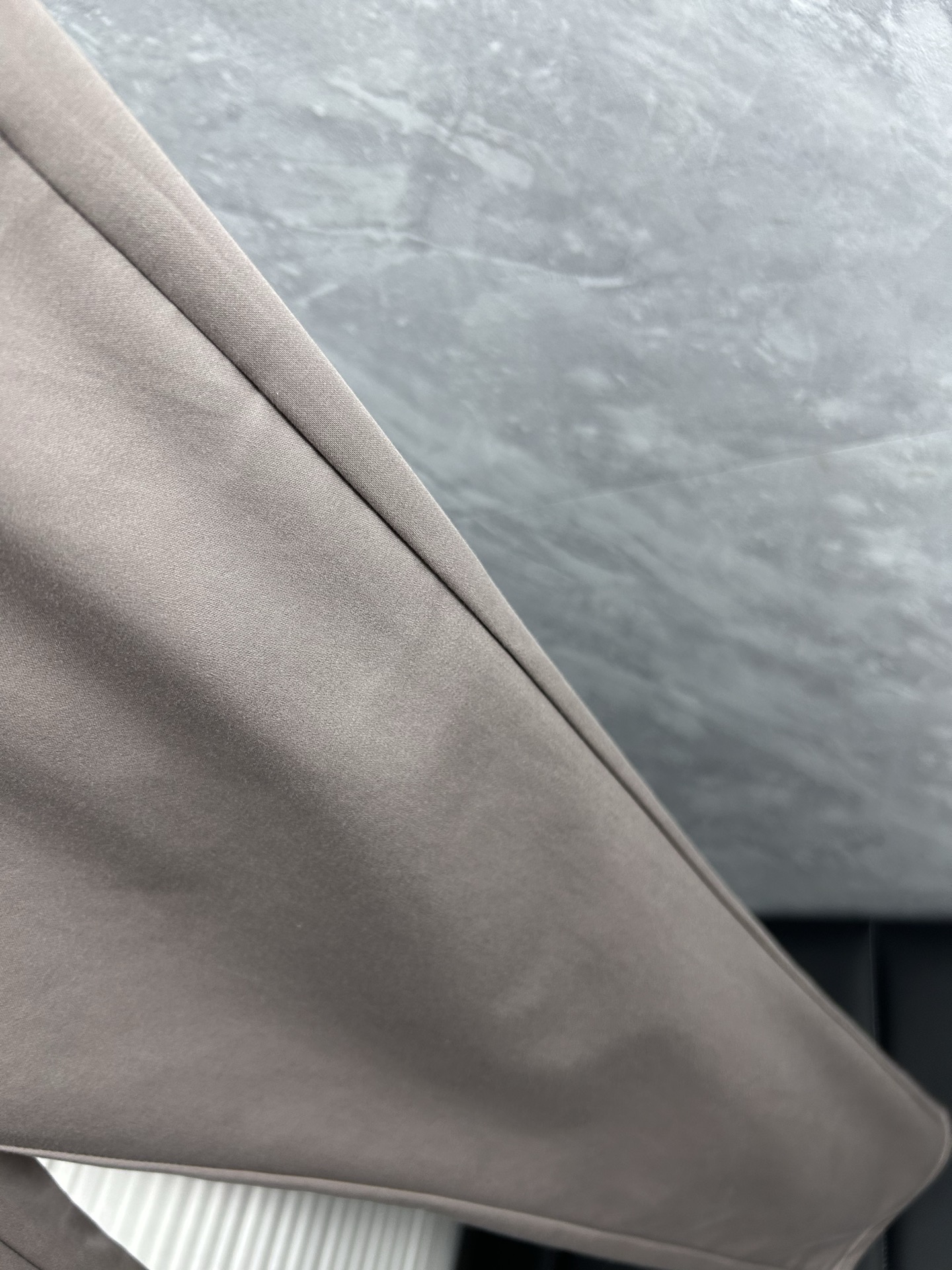 巴宝‘’休闲裤 西裤2025SS秋冬新款 高级定制裤子专用面料 定制原版五金 重工工艺打造 车工走线精细