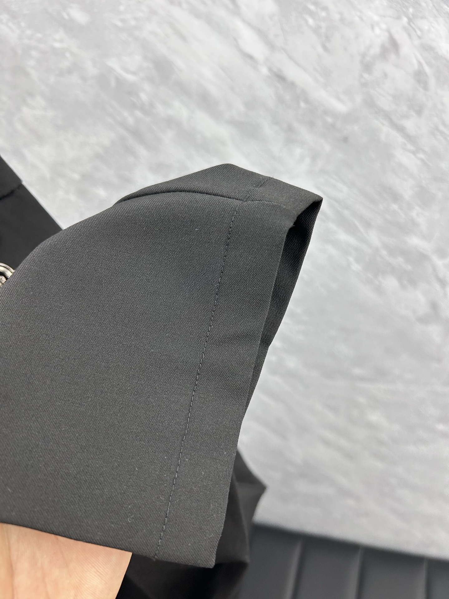 蒙‘’休闲裤 西裤2025SS秋冬新款 高级定制裤子专用面料 定制原版五金 重工工艺打造 车工走线精细 