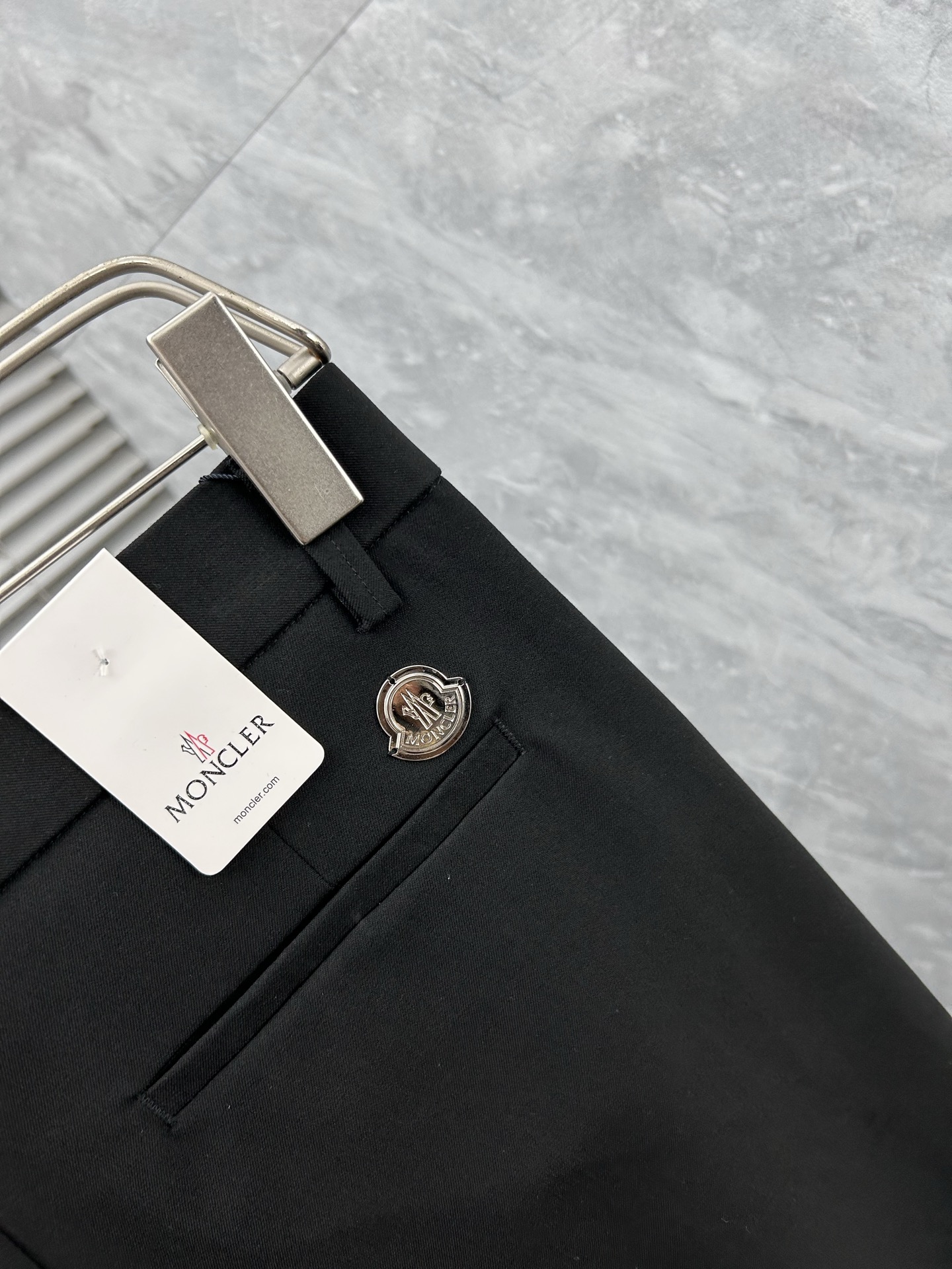 蒙‘’休闲裤 西裤2025SS秋冬新款 高级定制裤子专用面料 定制原版五金 重工工艺打造 车工走线精细 