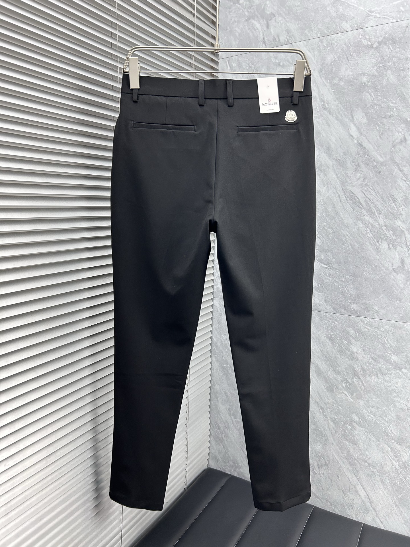 蒙‘’休闲裤 西裤2025SS秋冬新款 高级定制裤子专用面料 定制原版五金 重工工艺打造 车工走线精细 