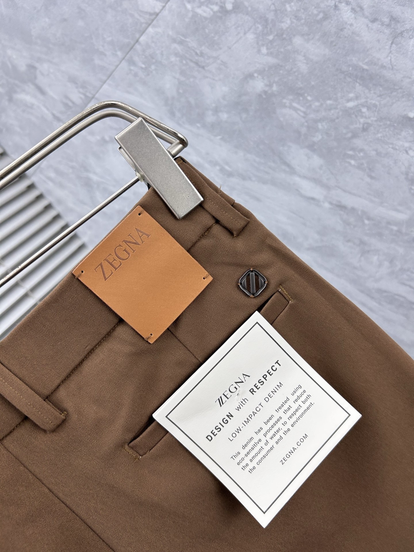 杰尼‘’休闲裤 西裤2025SS秋冬新款 高级定制裤子专用面料 定制原版五金 重工工艺打造 车工走线精细