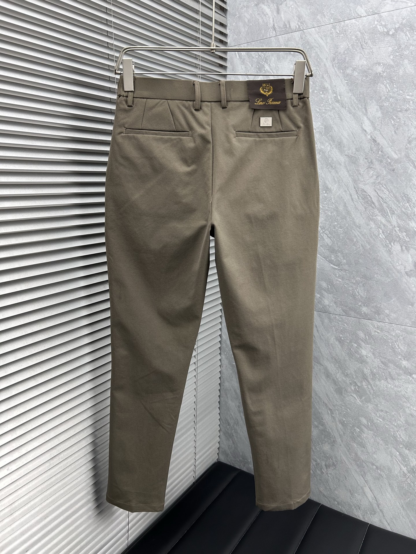 BC 休闲裤 西裤2025SS秋冬新款 高级定制裤子专用面料 定制原版五金 重工工艺打造 车工走线精细 