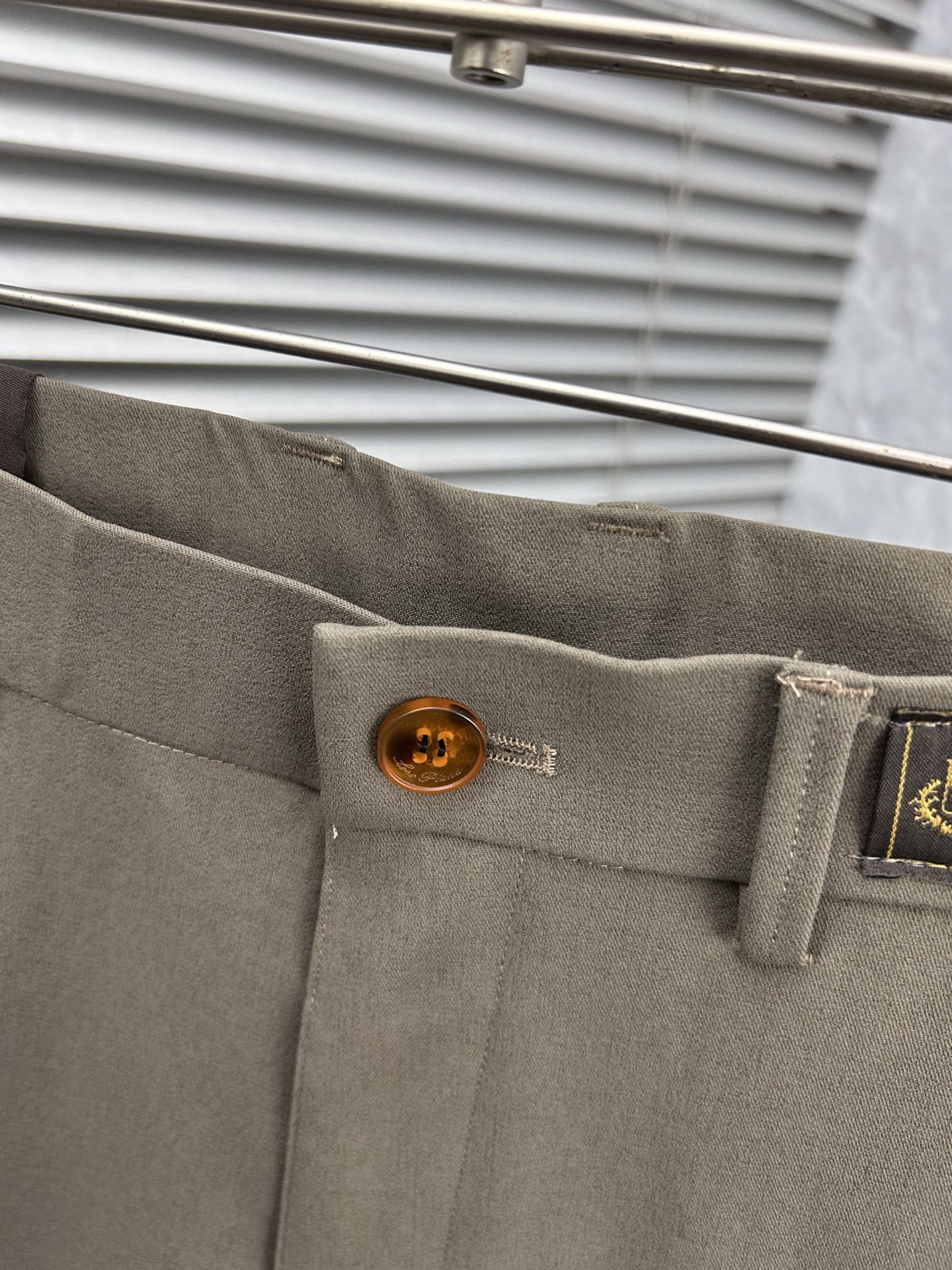 BC 休闲裤 西裤2025SS秋冬新款 高级定制裤子专用面料 定制原版五金 重工工艺打造 车工走线精细 