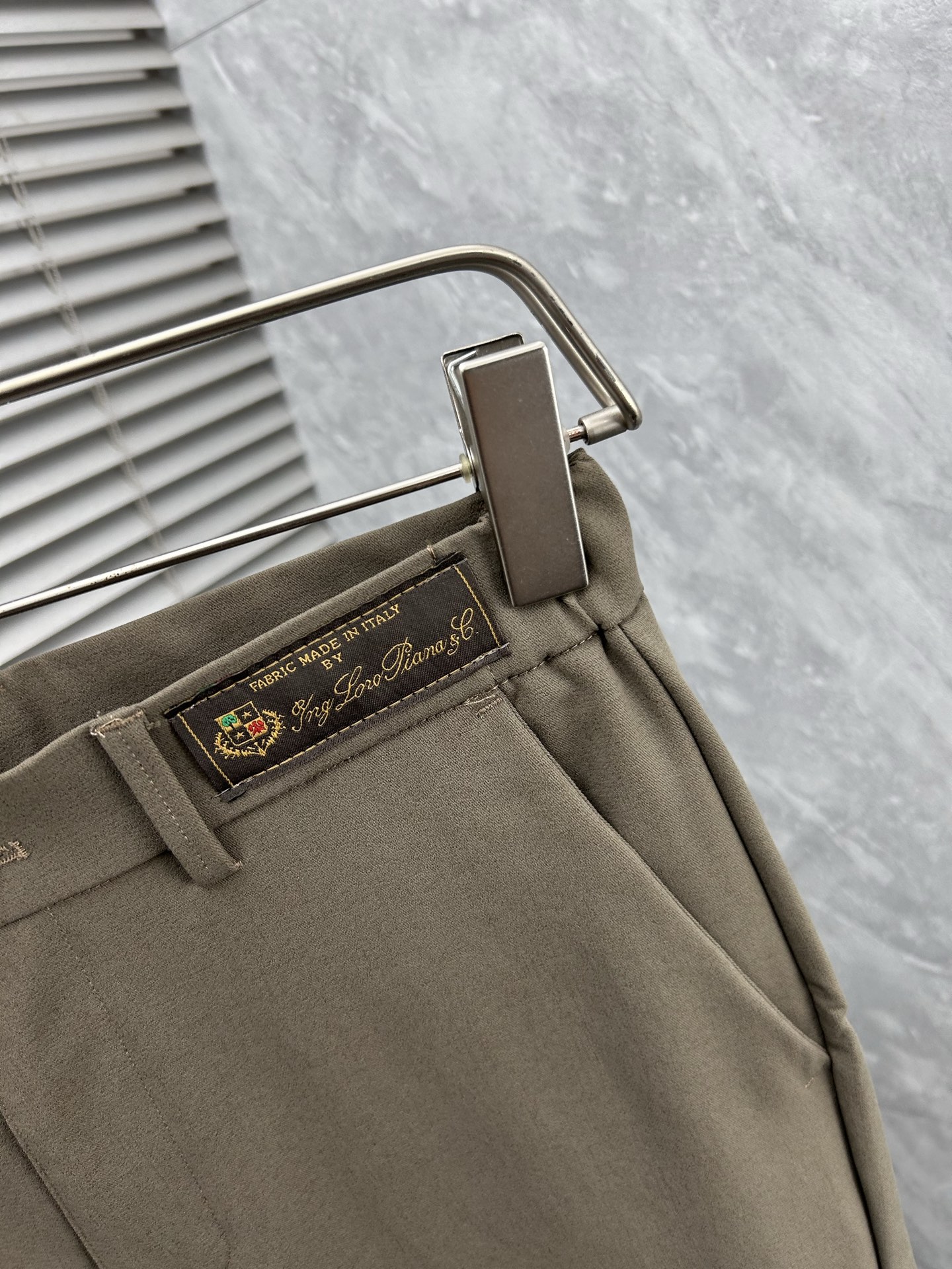 BC 休闲裤 西裤2025SS秋冬新款 高级定制裤子专用面料 定制原版五金 重工工艺打造 车工走线精细 