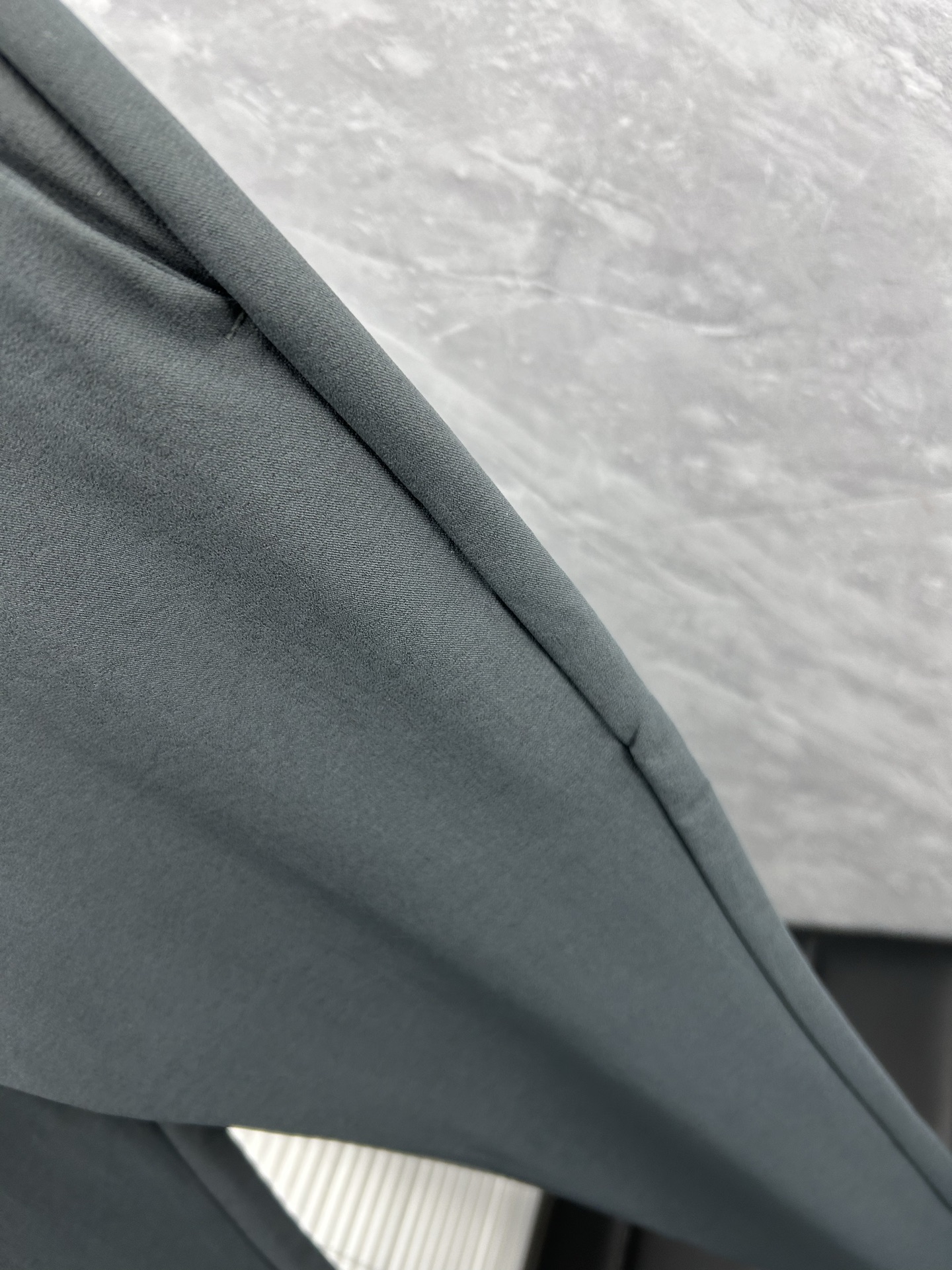 BC 休闲裤 西裤2025SS秋冬新款 高级定制裤子专用面料 定制原版五金 重工工艺打造 车工走线精细 