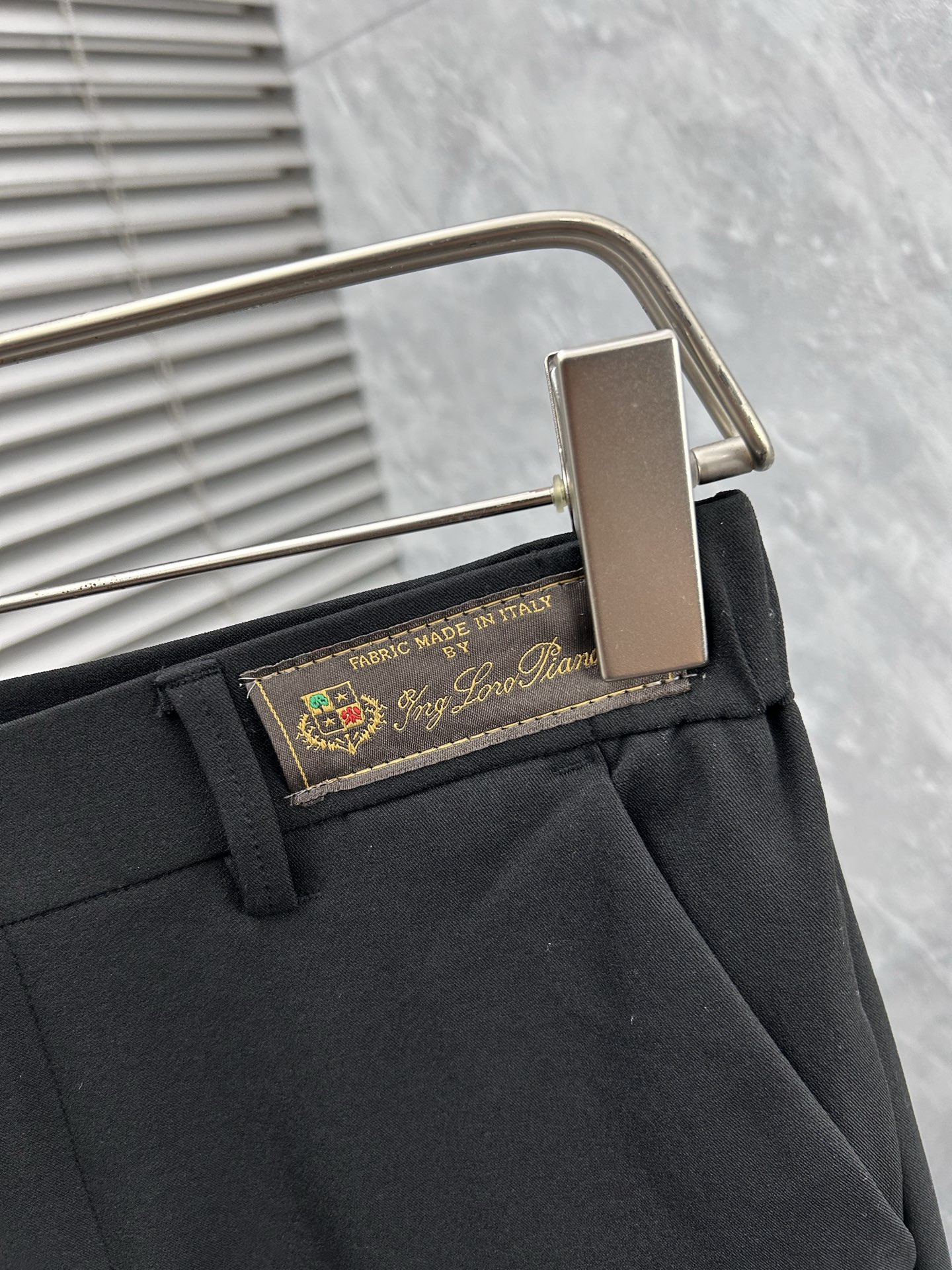 BC 休闲裤 西裤2025SS秋冬新款 高级定制裤子专用面料 定制原版五金 重工工艺打造 车工走线精细 