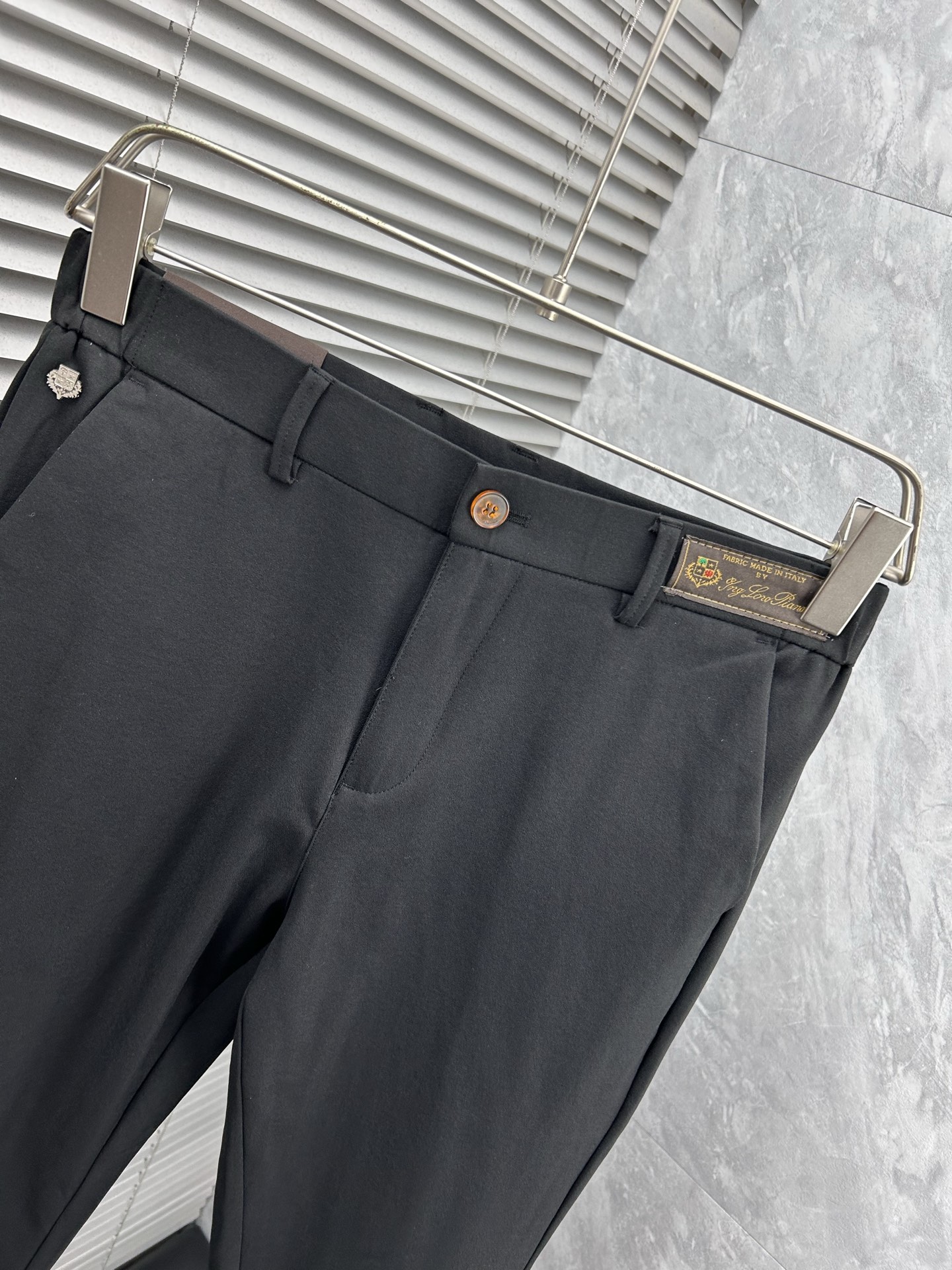 BC 休闲裤 西裤2025SS秋冬新款 高级定制裤子专用面料 定制原版五金 重工工艺打造 车工走线精细 