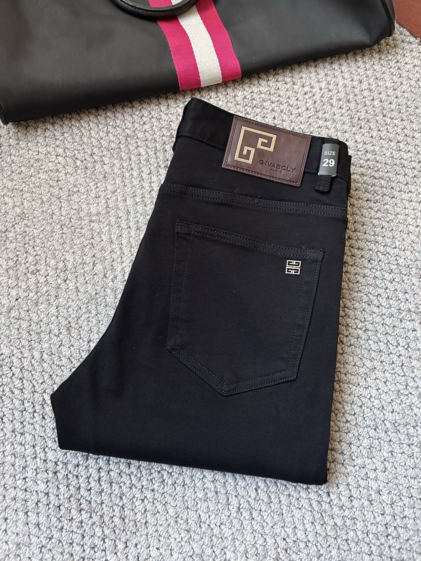 _dAP9sr3O_EmpXOg0iQicF0VOykGeAO7c1ad4SNQ