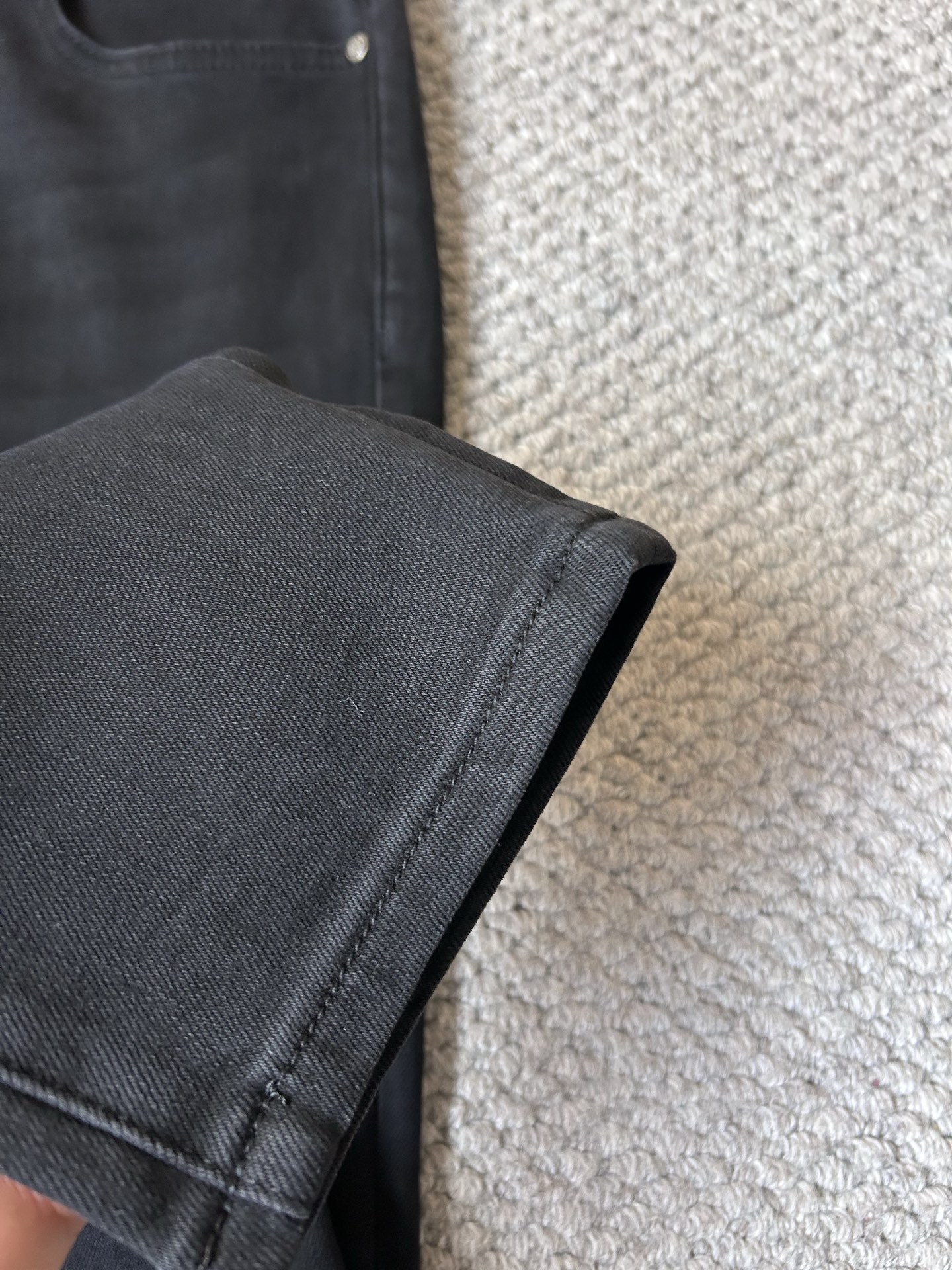 🔥蒙口🔥秋冬修身版直筒牛仔裤！重工酵磨水洗工艺，修身直筒版型带弹力上身非常舒适，穿出去非常有档次,裤型款