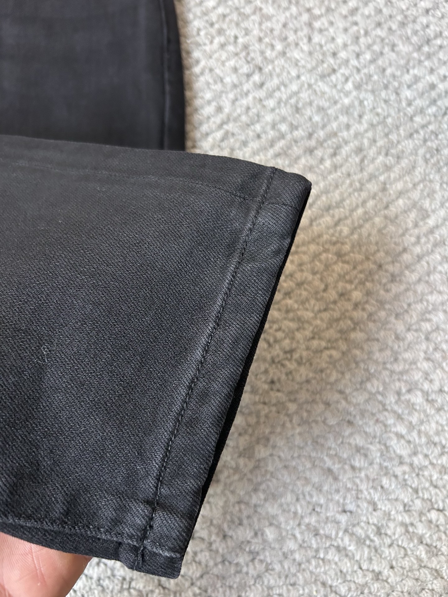 🔥LV🔥秋冬修身版直筒牛仔裤！重工酵磨水洗工艺，修身直筒版型带弹力上身非常舒适，穿出去非常有档次,裤型款