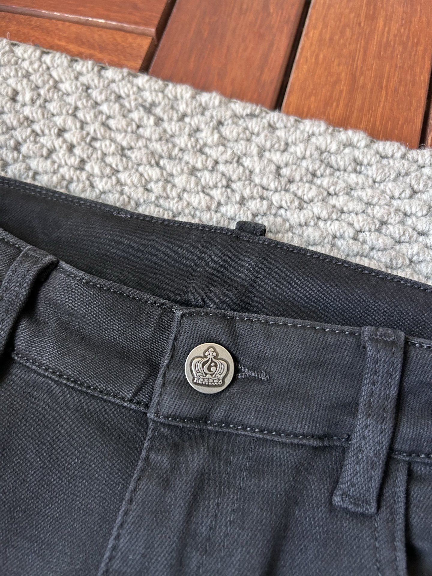 🔥蒙口🔥秋冬修身版直筒牛仔裤！重工酵磨水洗工艺，修身直筒版型带弹力上身非常舒适，穿出去非常有档次,裤型款