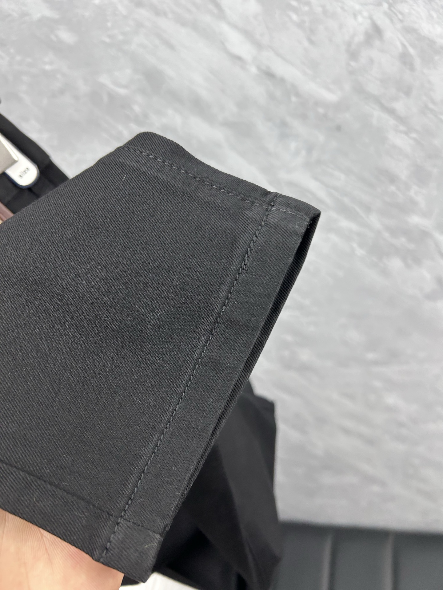 dr‘’。2026春夏高级时装感，超柔牛仔面料 , 顶级洗水牛仔裤。面料很特殊，超细精仿棉纱混纺，超柔舒