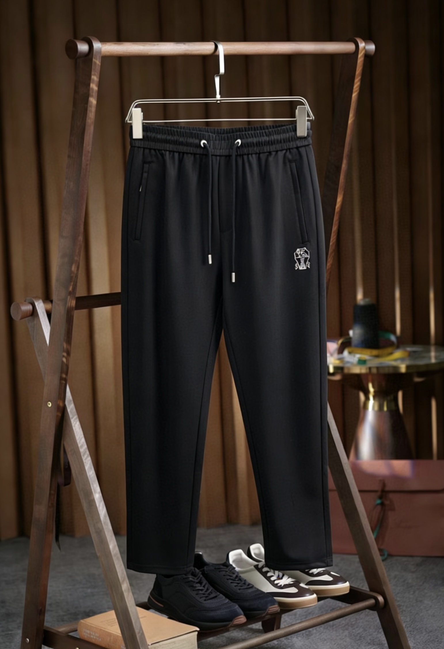 NO:937879,LG's top product 2026 spring and summer new casual pants!  On sale simultaneously on the official website. The brand's classic LOGO casual pants, customized fabrics, excellent comfort, strong touch. Highly recognizable, perfect appearance and craftsmanship. Sizes M-3XL,,19860909LG‘’顶级货品 2026春夏新款休闲裤！官网同步发售.品牌经典LOGO休闲裤 ,定制面料,舒适度极好,手触感强烈.辨识度极高,完美品相工艺. 尺码M-3XL,,,Men's clothing