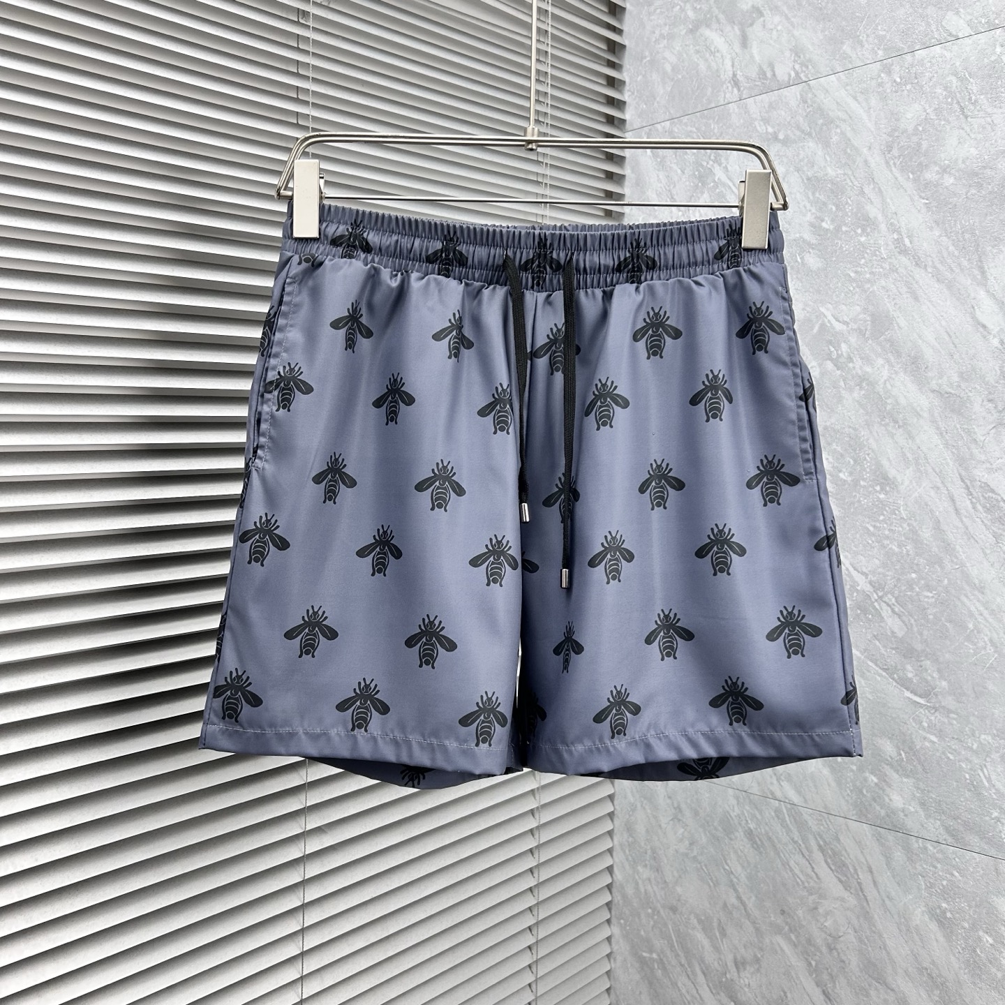 NO:871388,The latest 2026 spring and summer new products are beach shorts and shorts. Good products need no introduction. Look at the details. Counter size M-XXXL,,shorts,19860909古‘’2026春夏新品上新 沙滩裤 短裤 好货不用过多介绍 看细节 专柜码数M-XXXL,,shorts,,Men's clothing