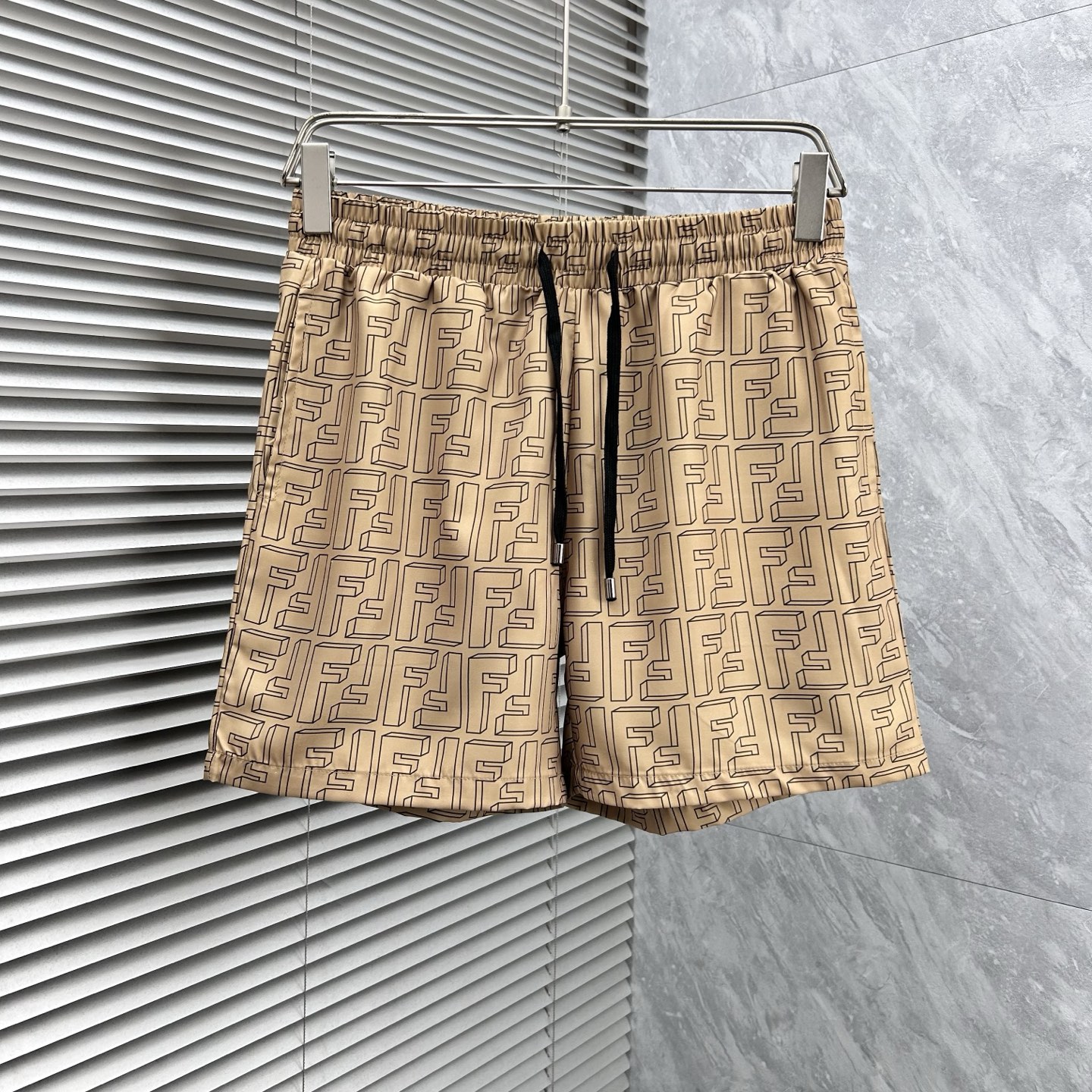 NO:871340,Fen's 2026 spring and summer new products are newly released. Beach pants and shorts are good products that don't need to be introduced too much. Look at the details. Counter size M-XXXL,,shorts,19860909芬‘’2026春夏新品上新 沙滩裤 短裤 好货不用过多介绍 看细节 专柜码数M-XXXL,,shorts,,Men's clothing