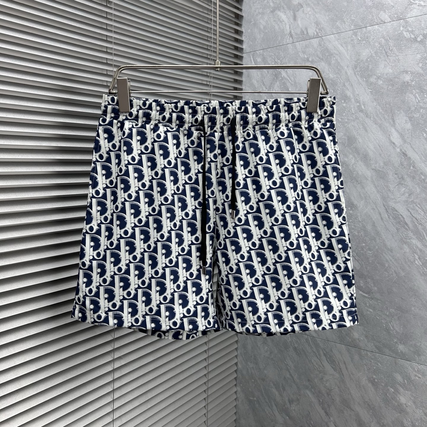 NO:871359,dr 2026 spring and summer new products, beach shorts and shorts. Good products need no introduction. Look at the details. Counter size M-XXXL,,shorts,19860909dr 2026春夏新品上新 沙滩裤 短裤 好货不用过多介绍 看细节 专柜码数M-XXXL,,shorts,,Men's clothing