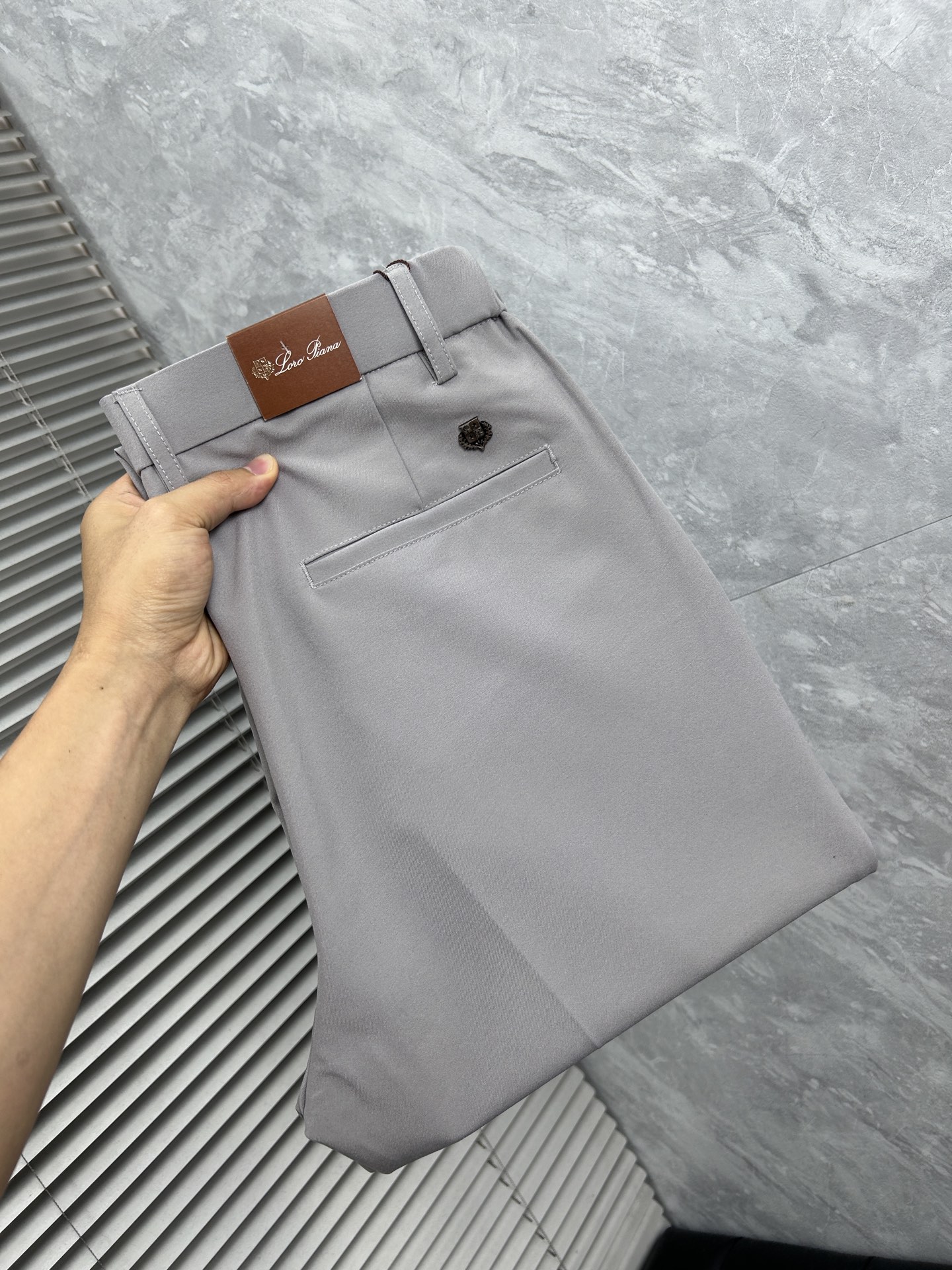 NO:865134,LG Casual Pants, Western Pants 2025SS Autumn and Winter New Style, Special Fabric for Advanced Custom Pants, Customized Original Hardware, Heavy Craftsmanship, Fine Turning, Customized Fabric, Soft and Comfortable, Remarkable Texture, Exquisite Accessories, Great Upper Body Effect, Standard Sizes 29-38, No 35,,19860909LG 休闲裤 西裤2025SS秋冬新款 高级定制裤子专用面料 定制原版五金 重工工艺打造 车工走线精细 定制面料 柔软舒适 质感显著 辅料精美 上身效果超赞 标准尺码29-38,无35,,,Men's clothing