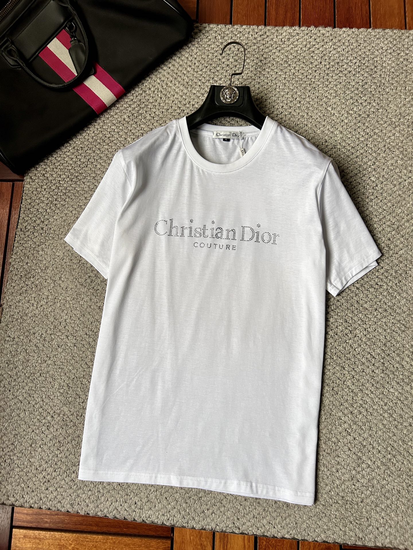 NO:925884,DR 2026 spring and summer new model, hot diamond round neck short-sleeved T-shirt, super comfortable upper body, same style for men and women, M-5XL,, T-shirt, tees, t-shirt,19860909DR 2026春夏新款 烫钻 圆领短袖t恤 上身超舒服男女同款 M-5XL,,T-shirt,tees，t-shirt,,Men's clothing