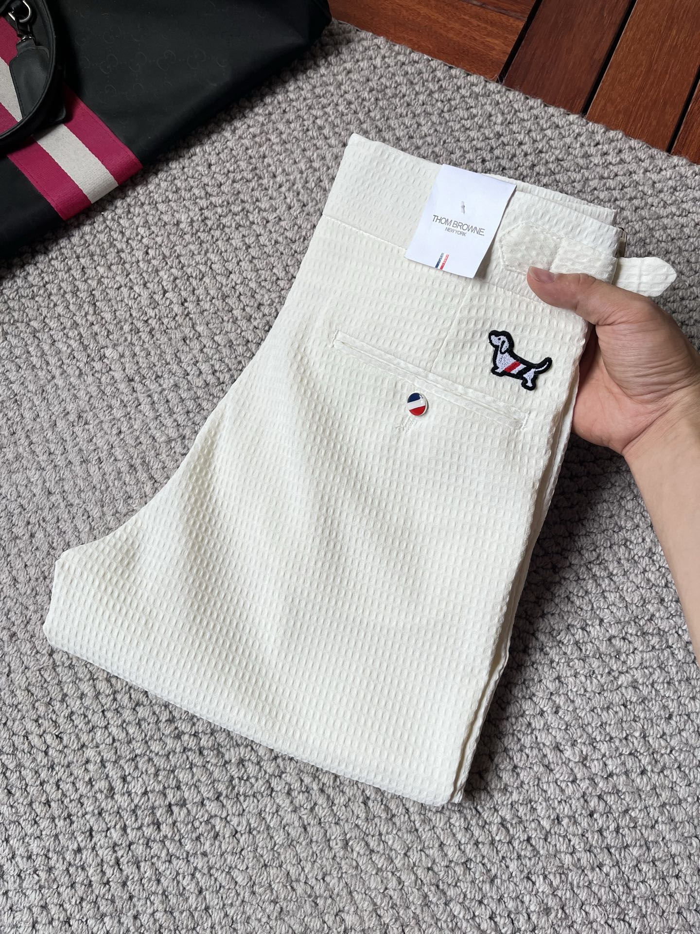 NO:918809,TB casual pants, trousers, new style, four-season style, special fabric for advanced custom pants, customized original hardware, heavy craftsmanship, fine turning and wiring, customized fabric, soft and comfortable, significant texture, exquisite accessories, great upper body effect, complete with three standards, standard size 29-36, no 35 (shipped next day),,19860909TB 休闲裤 西裤 新款 四季款 高级定制裤子专用面料 定制原版五金 重工工艺打造 车工走线精细 定制面料 柔软舒适 质感显著 辅料精美 上身效果超赞 三标齐全 标准尺码29-36,无35（隔天出货）,,,Men's clothing