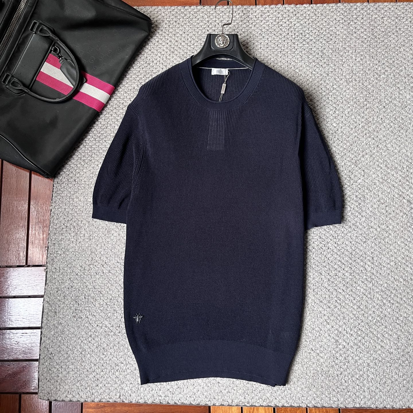 NO:906087,dr ss26 early spring and summer short-sleeved knitted sweater, the latest fashion model on the official website, synchronized with the official website, customized Yilite fabric at the counter!  Comfortable against the skin, durable and easy to wear, meticulous original craftsmanship, a must-have item for handsome men, exquisite craftsmanship. Sizes M-XXL, sweaters, T-shirt,19860909dr ss26早春夏款针织毛衣短袖,官网最新时尚款,官网同步,专柜定制伊力特面料！贴肤舒适,耐看又好穿,原厂工艺一丝不苟,型男必备单品,工艺精湛 尺码M-XXL,,sweaters,T-shirt,,Men's clothing