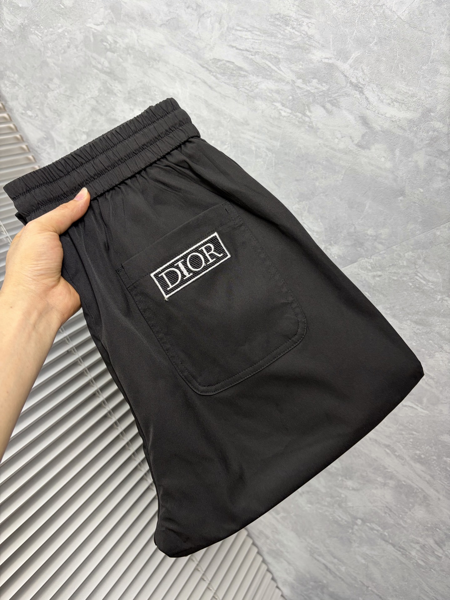 NO:864495,dr 26ss summer new men's casual workwear casual trousers, American retro [three-standard complete] advanced custom-made summer-specific technical breathable fabrics with high breathability and comfort, impeccable details, customized development of accessories, what you see is what you get, reflecting high quality. It feels delicate and soft!  Three-dimensional cutting, simple and fashionable, and the upper body shape is awesome!  Size M-4XL (shipped next day),,19860909dr 26ss夏季新款男士休闲工装休闲裤长裤 美式复古【三标齐全】高级定制夏季专用科技透气面料 透气舒适度高,细节无可挑剔,辅料定制开发,所见即所得,体现高品质.手感细腻柔软！立体裁剪,简单时尚,上身版型超赞！码数M-4XL（隔天出货）,,,Men's clothing