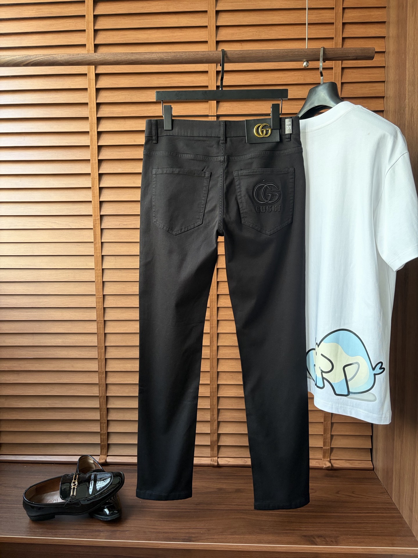 NO:917448,'GU Home' 2026 heavy-duty washed casual jeans, imported original washed stretch fabric, comfortable and elastic, unique design, super correct fit, comfortable and breathable, extremely high grade, counter quality, handsome upper body, size 29-38,,jeans,19860909《GU家》 2026重工水洗休闲牛仔裤,进口原版水洗弹力面料,舒适有弹性,独特设计,版型超正,舒适透气,档次极高,专柜品质,上身帅气十足,码数29-38,,jeans,,Men's clothing