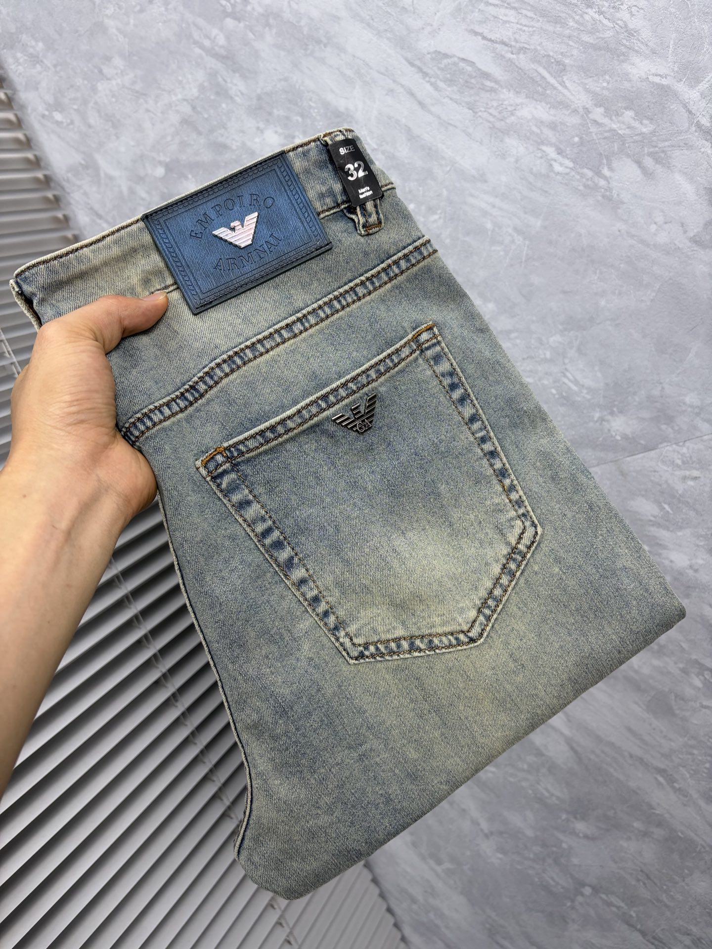 NO:916446,Armani high-end customization, 2026 latest jeans, simultaneous sale at the counter, original customized replicas, customer-supplied hardware accessories, original quality, imported denim fabric with high elasticity, heavy washing, fine workmanship and routing, excellent upper body!  Preferred items Size: 29-38, armani,jeans,19860909阿玛尼 高端定制、2026最新款牛仔裤 柜台同步发售 原版定制复刻 客供五金辅料 原单品质 进口牛仔面料高弹力 重工洗水 做工走线精细 上身绝佳！优选单品 码数: 29-38,,armani,jeans,,Men's clothing