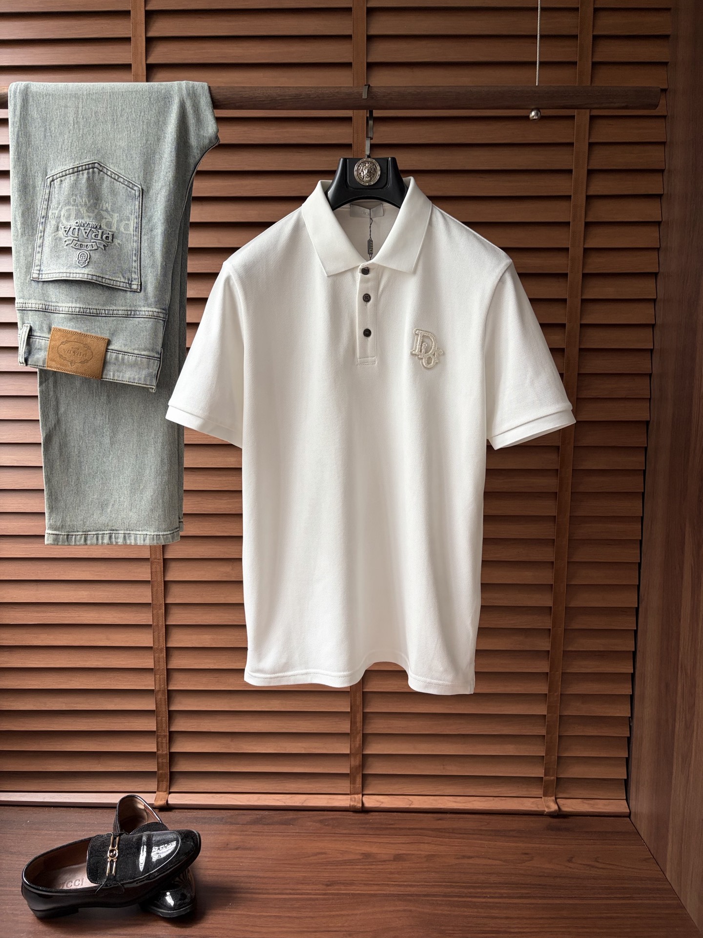 NO:937802,dr*2026 new spring and summer new products, lapel short-sleeved POLO shirt, good product, no need to introduce too much, look at the details, counter size M-XXXL 175/140, recommended L,,,T-shirt,19860909dr*2026年春夏新品上新 翻领短袖POLO衫 好货不用过多介绍 看细节 专柜码数M-XXXL 175/140建议L,,,T-shirt,,Men's clothing