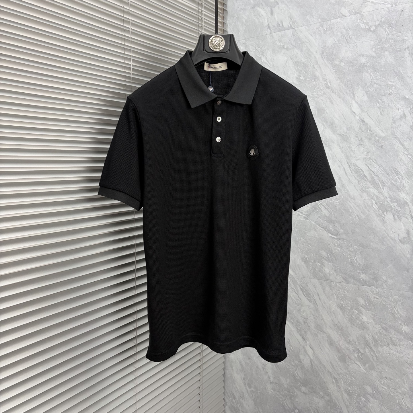 NO:937832,Meng's 2026 spring and summer new products are new. Lapel short-sleeved POLO shirt. It is a good product that does not need to be introduced too much. Look at the details. Counter size M-XXXL 175/140. Recommended L,,,T-shirt,19860909蒙‘’2026年春夏新品上新 翻领短袖POLO衫 好货不用过多介绍 看细节 专柜码数M-XXXL 175/140建议L,,,T-shirt,,Men's clothing