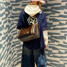 。LOUIS VUITTON25SS针织短䄂棒球衬衫●正品12000购入●定染60支精梳棉双股毛料●毛料 。LOUIS VUITTON25SS针织短䄂棒球衬衫●正品12000购入●定染60支精梳棉双股毛料●毛料
