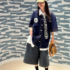 。LOUIS VUITTON25SS针织短䄂棒球衬衫●正品12000购入●定染60支精梳棉双股毛料●毛料 。LOUIS VUITTON25SS针织短䄂棒球衬衫●正品12000购入●定染60支精梳棉双股毛料●毛料