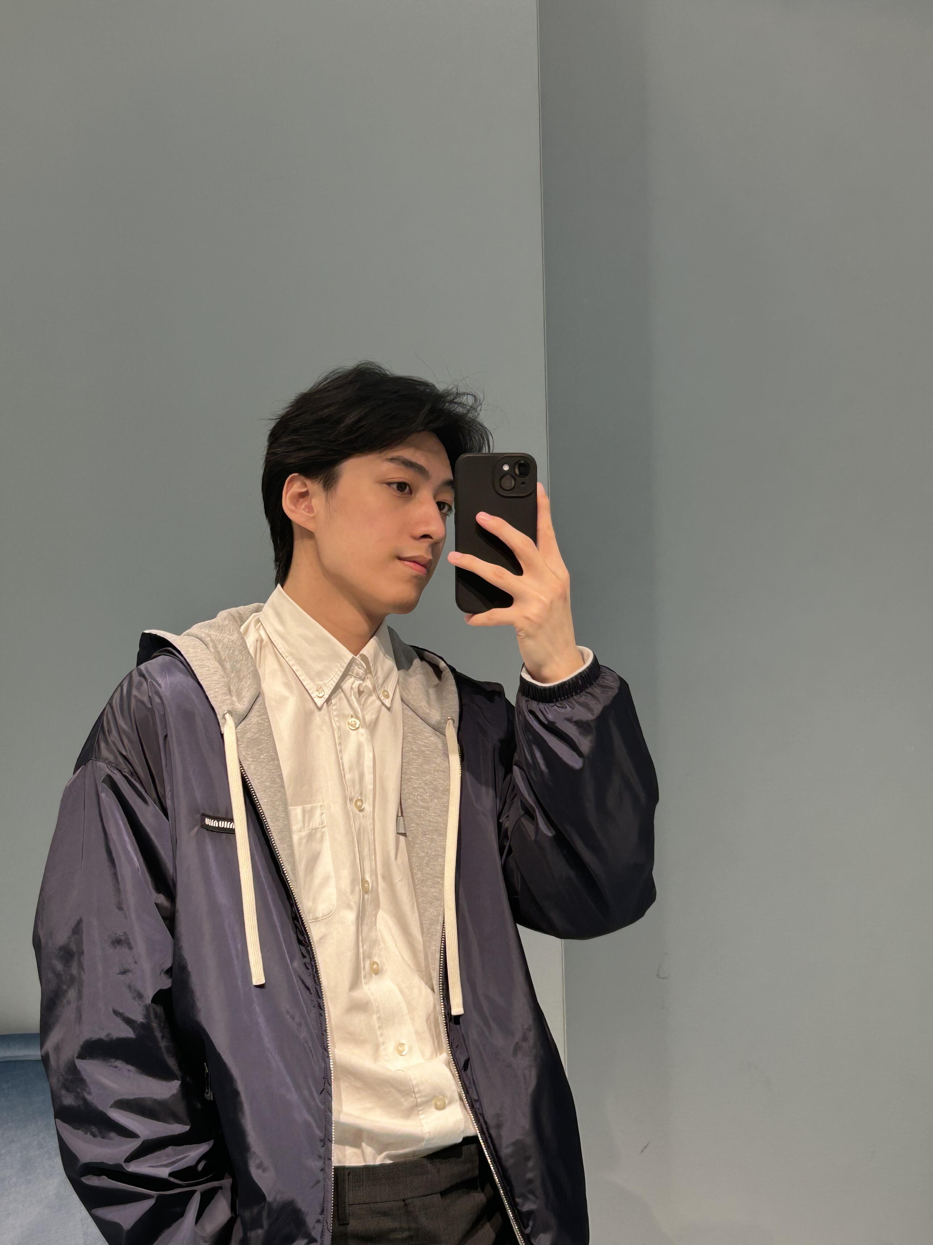 。MIU MIU25SS平纹针织连帽双面夹克外套●正品25400购入开发●新铂尔320克精梳棉针织面料●