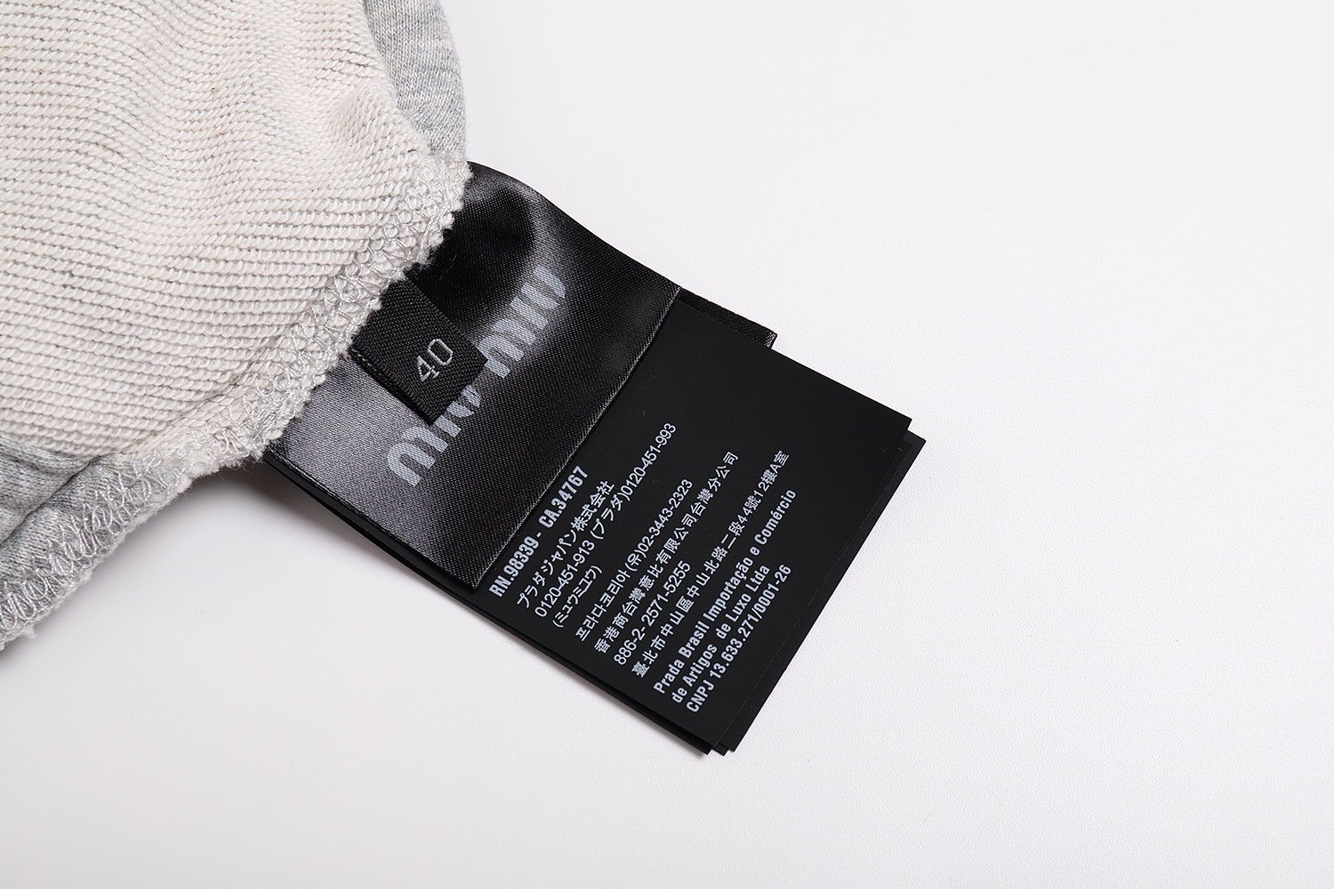 。MIU MIU25SS平纹针织连帽双面夹克外套●正品25400购入开发●新铂尔320克精梳棉针织面料●