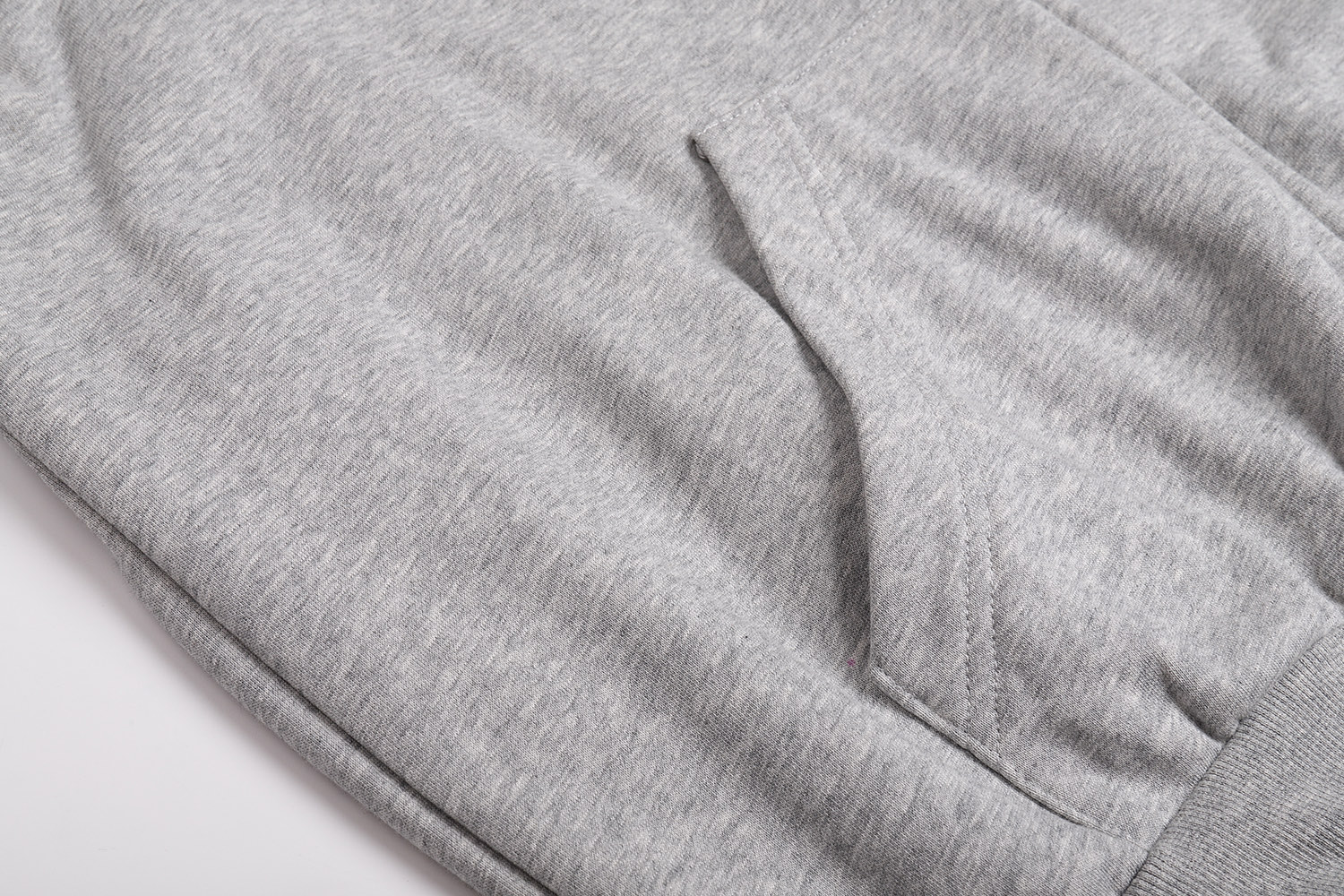 。MIU MIU25SS平纹针织连帽双面夹克外套●正品25400购入开发●新铂尔320克精梳棉针织面料●