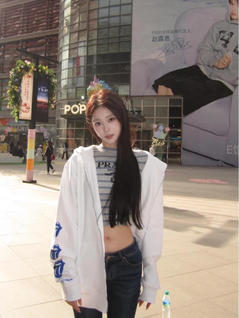 。Chrome Hearts连帽胶浆印花卫衣外套●380克全棉抓毛卫衣料●420克1*1配套高品潮牌罗纹