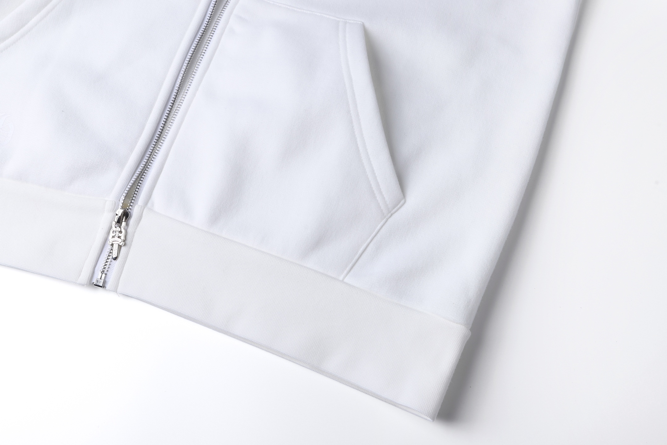 。Chrome Hearts连帽胶浆印花卫衣外套●380克全棉抓毛卫衣料●420克1*1配套高品潮牌罗纹