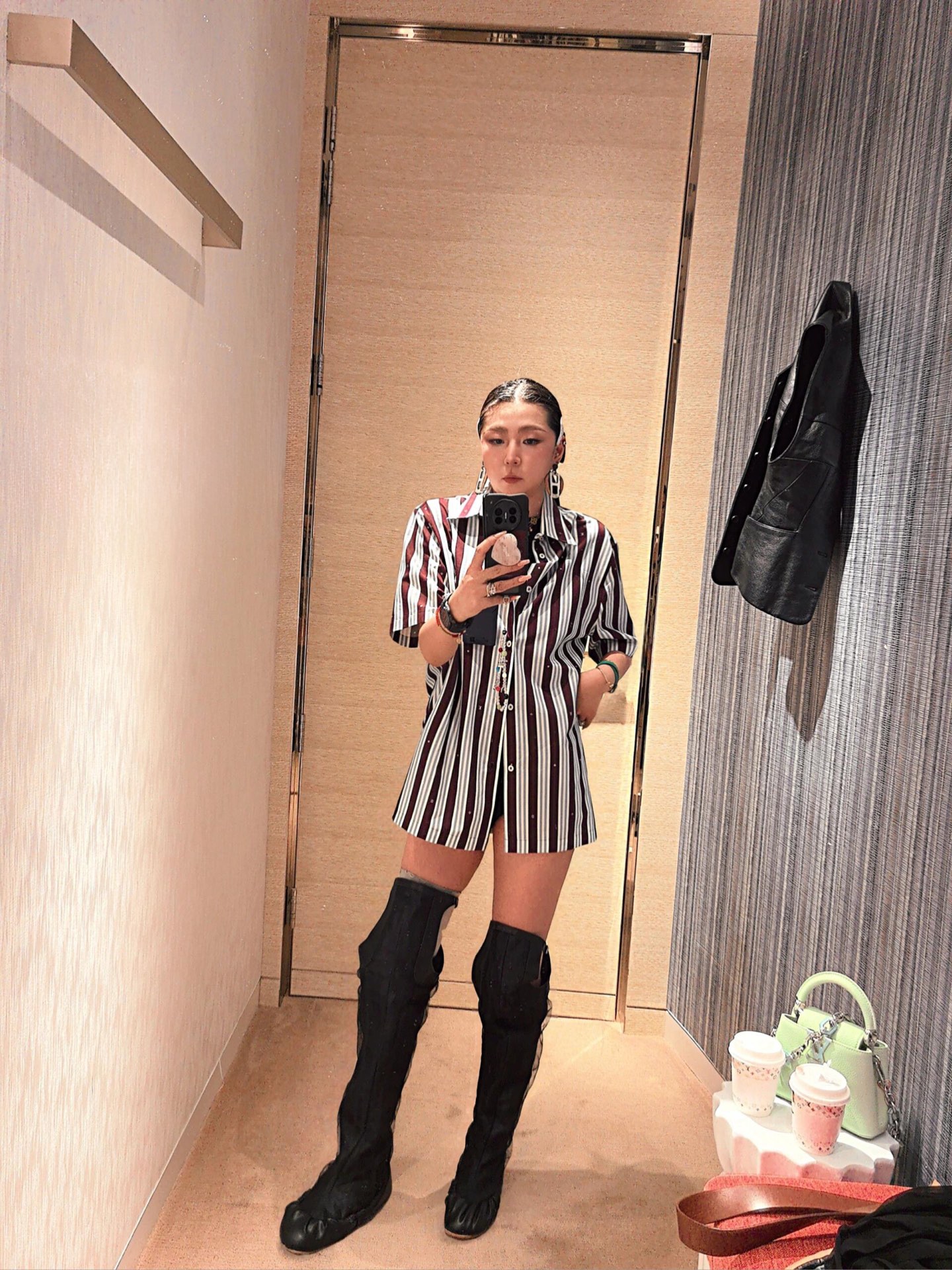 。LOUIS VUITTON 25SS条纹短袖衬衫●正品10300购入●采用40支棉纱混纺面料●布匹直喷