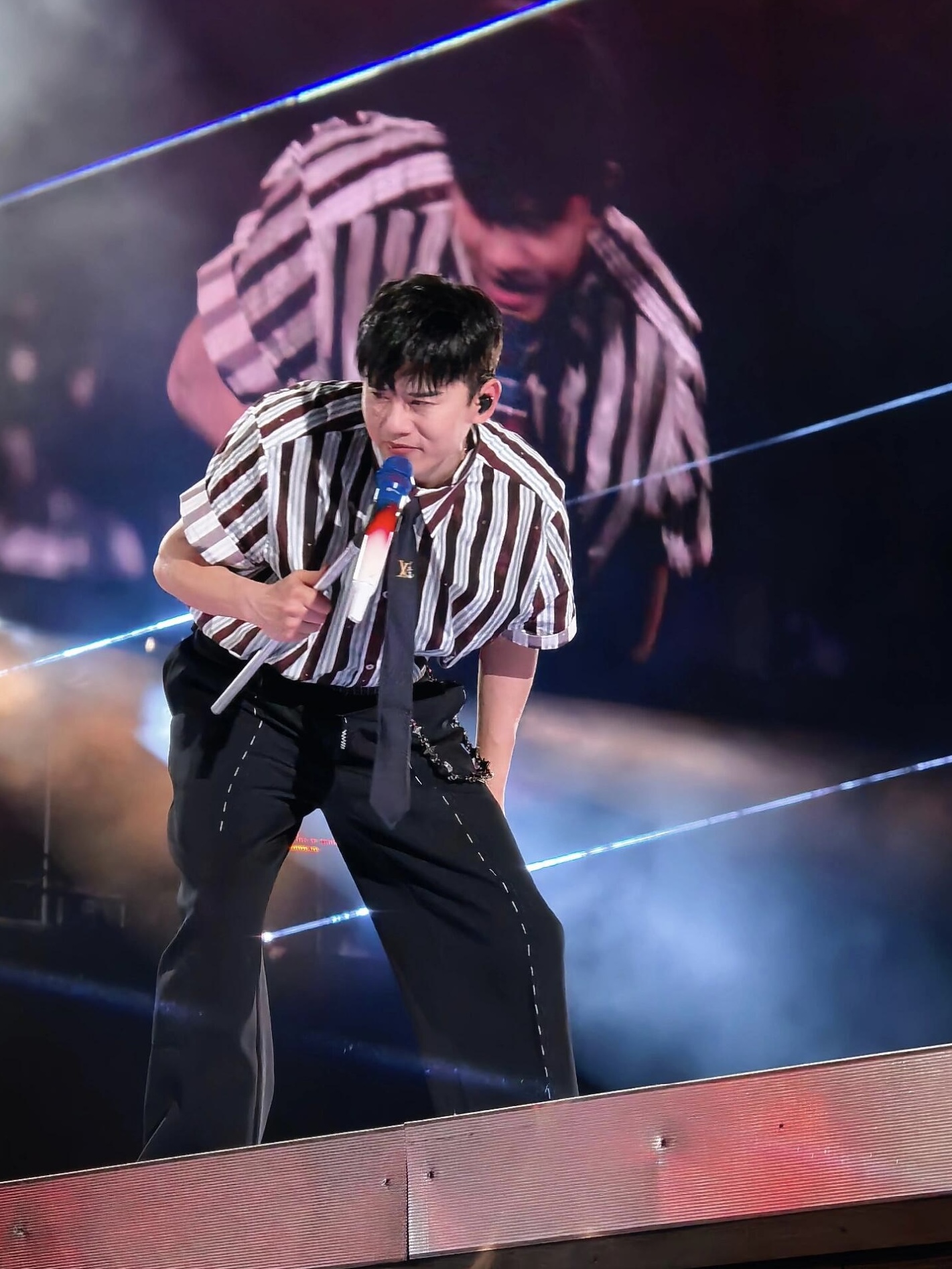 。LOUIS VUITTON 25SS条纹短袖衬衫●正品10300购入●采用40支棉纱混纺面料●布匹直喷