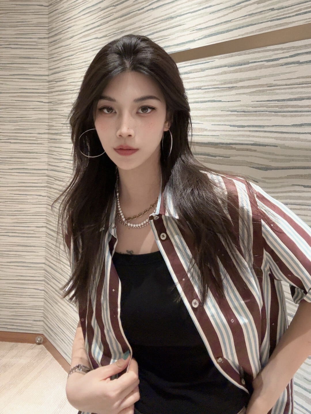 。LOUIS VUITTON 25SS条纹短袖衬衫●正品10300购入●采用40支棉纱混纺面料●布匹直喷