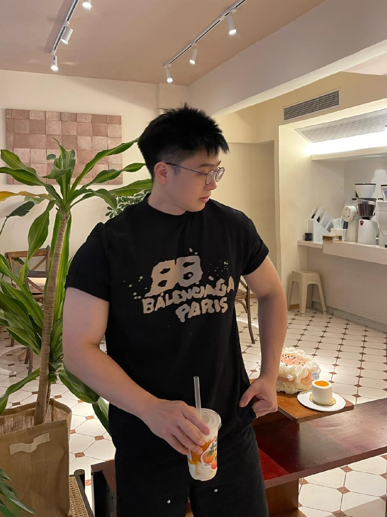 。BALENCIAGA 经典圆领数码印花直喷短袖T恤●正品3599购入开发●230克100%活性黑极品棉