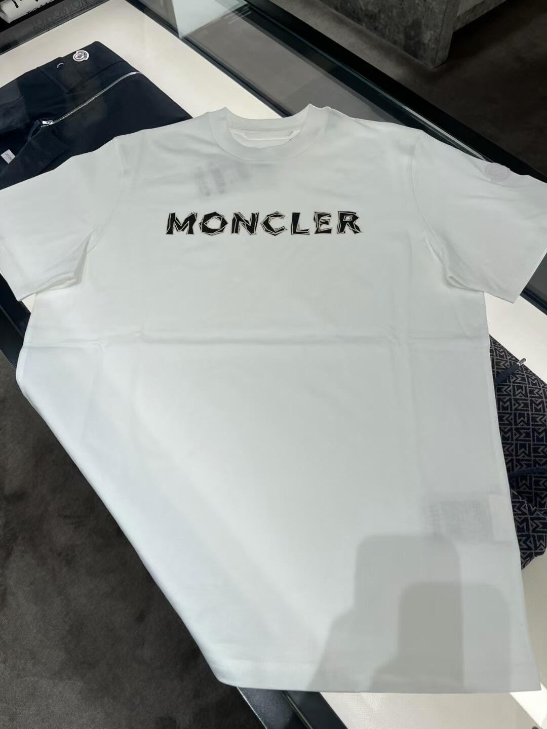 。MONCLER 26SS圆领徽标印花短袖●正品2824购入开发●180克米兰双纱精梳棉面料●1*1舒弹