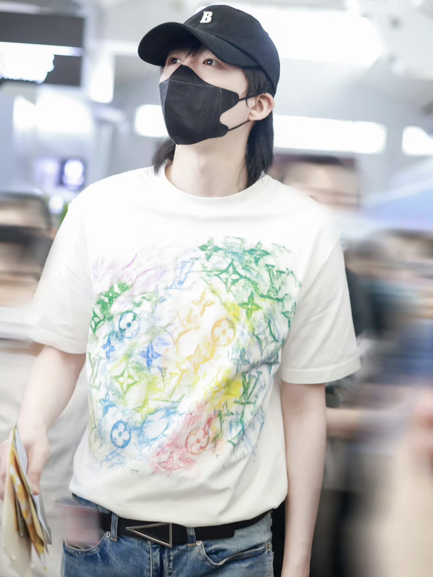 。LOUIS VUITTON 满印彩色圆领短袖T恤●正品11599购入开发●32支紧密精梳棉●1*1索罗