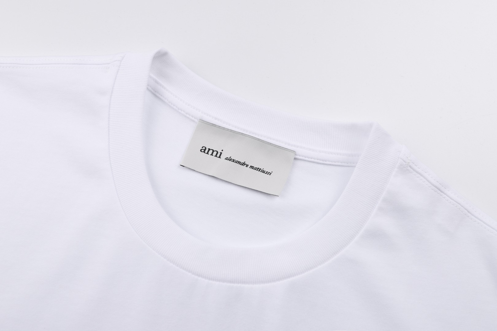 Ami Paris Ami Paris 26SS便签标识刺绣ADC箱型T恤
