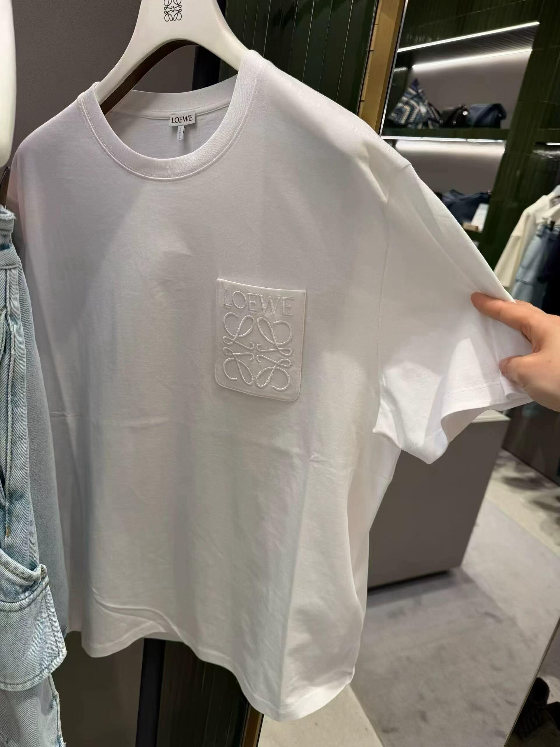 LOEWE 26SS棉质刺绣LOGO标识短袖T恤 ●正品4800购入开发 ●20支100%棉200克 ●1*1配套拉架罗