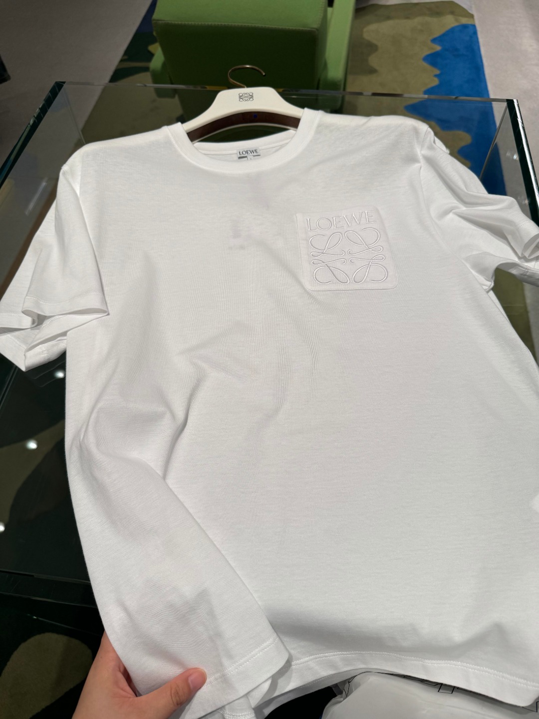 LOEWE 26SS棉质刺绣LOGO标识短袖T恤 ●正品4800购入开发 ●20支100%棉200克 ●1*1配套拉架罗