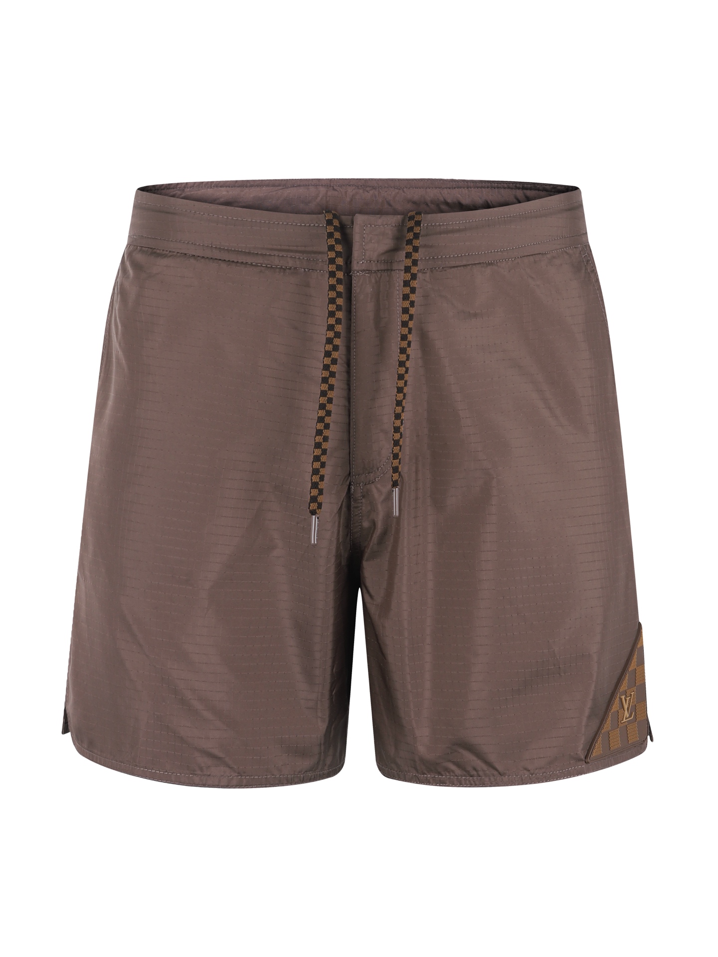 NO:875588,.LOUIS VUITTON 26SS technical fabric glue stamp logo swimming trunks ●Authentic 6150 purchased and developed ●Custom-dyed 4*4 plaid nylon craft technical fabric ●Yoga mesh lining ●Template embroidery ●Positioning cutting machine ●Customized 11 triangle glue stamp ●Customized 11 zipper pullers ●Customized 11 snap buttons ●Customized 11 hanging bells ●Customized 11 waist rope ●Customized 11 trademarks ●Fit version ●Size S M L XL,, Louis  vuitton,19860909.LOUIS VUITTON 26SS科技面料胶章标识泳裤 ●正品6150购入开发 ●定染4*4格子尼龙工艺科技面料 ●瑜伽网眼里布 ●模版刺绣 ●定位裁床 ●定制11三角胶章 ●定制11拉链头 ●定制11四合扣 ●定制11吊钟 ●定制11腰绳 ●定制11商标 ●合身版型 ●尺码S M L XL,,louis vuitton,,Men's clothing