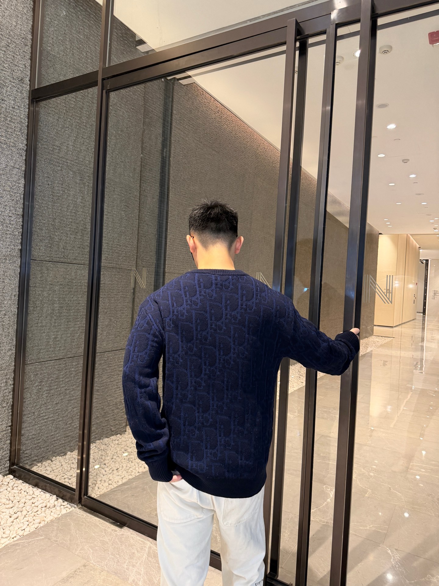 DIOR 26FW棉质混纺提花LOGO标识针织衫 ●正品17500购入开发 ●40支双股精疏棉混纺纱线 ●采用日本进口(